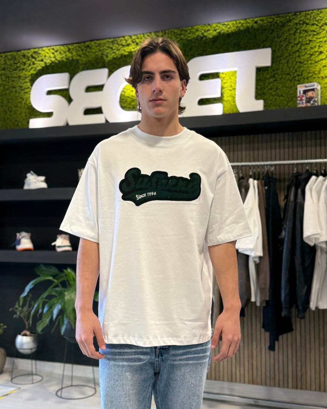 T-Shirt "SUSPEND" white
