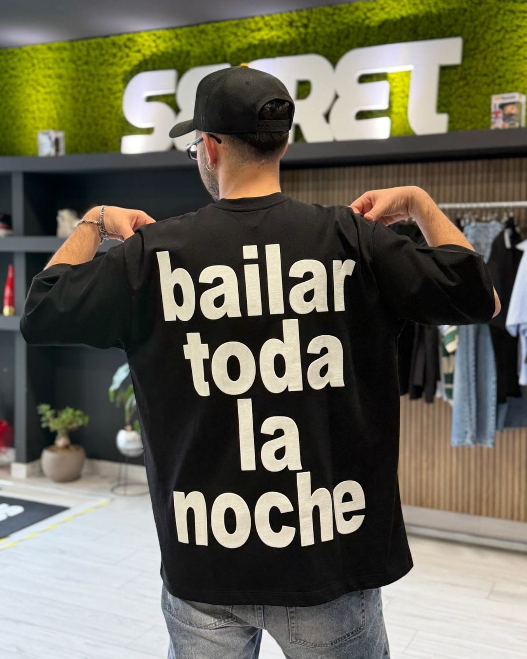 T-Shirt "BAILAR TODA LA NOCHE " black