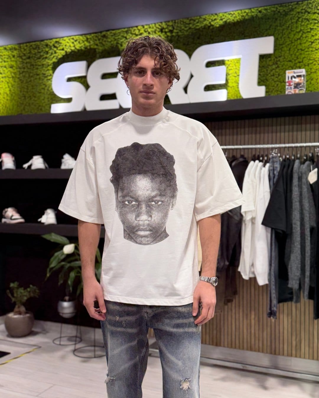 T-Shirt "CHILD" white