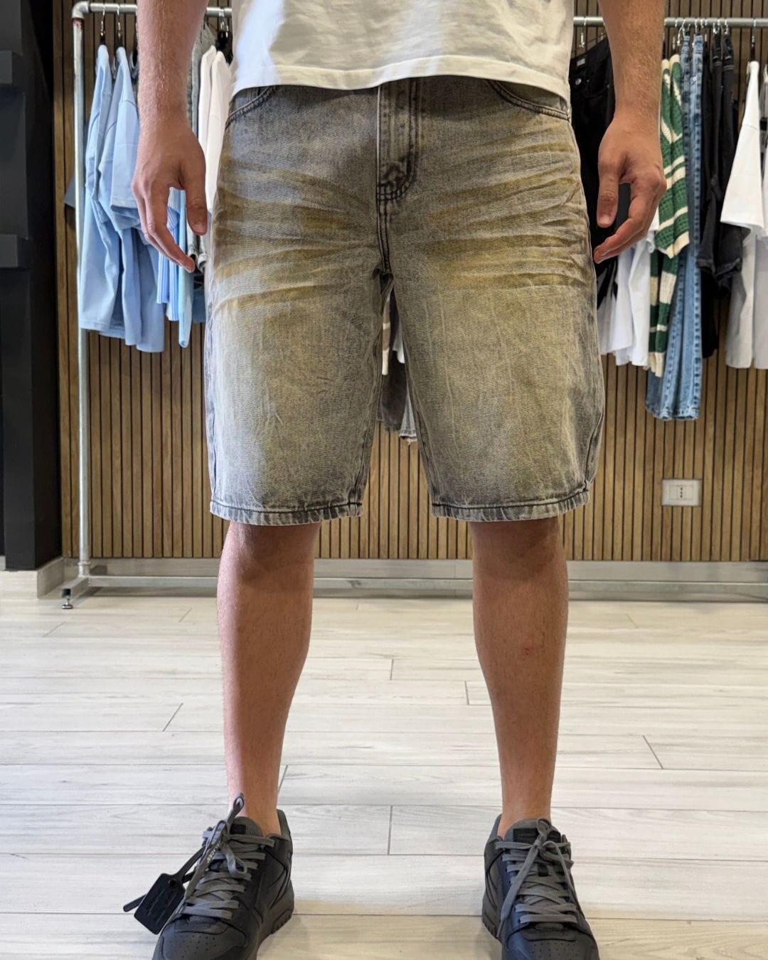 Jeans bermuda washed grey