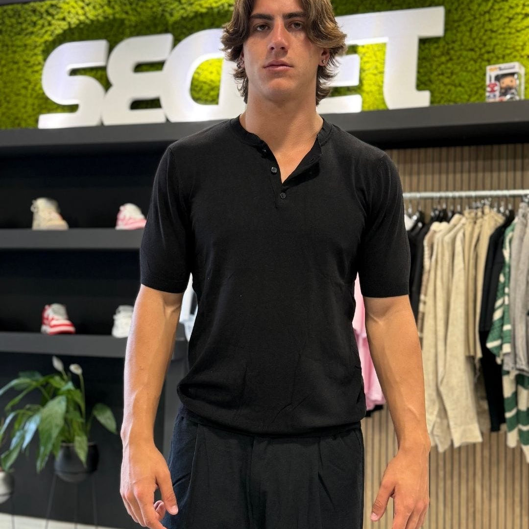 Maglia serafino nera