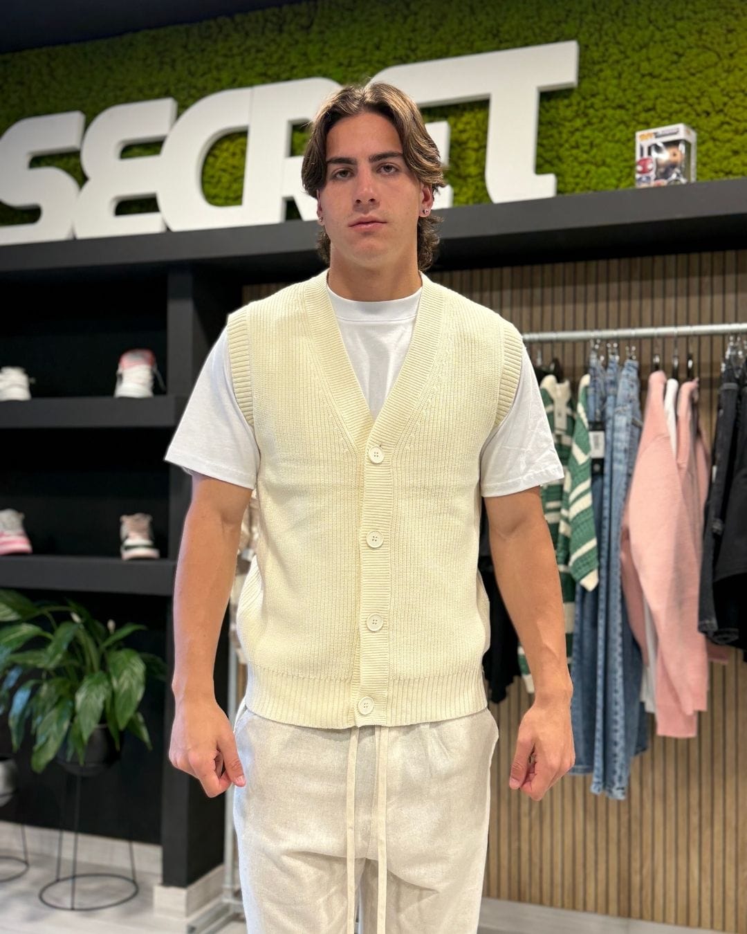 Cardigan smanicato cream