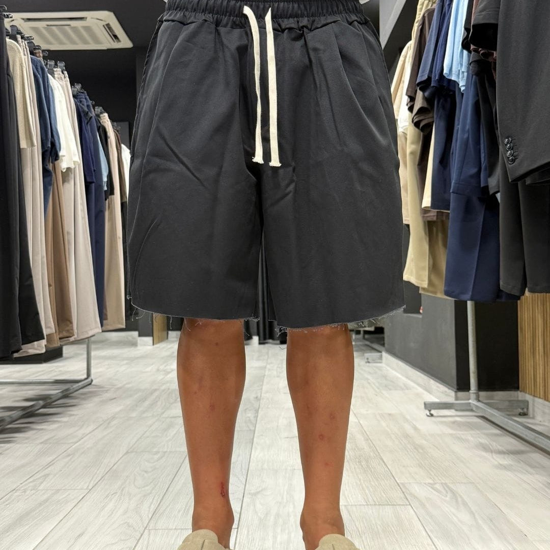 Bermuda con pinces nero