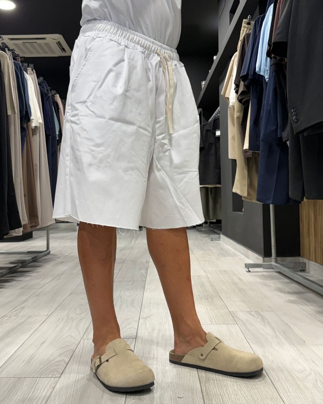 Bermuda con pinces bianco