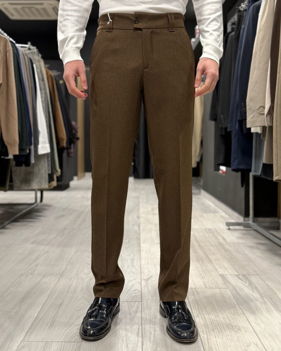 Panta zero negativo marrone