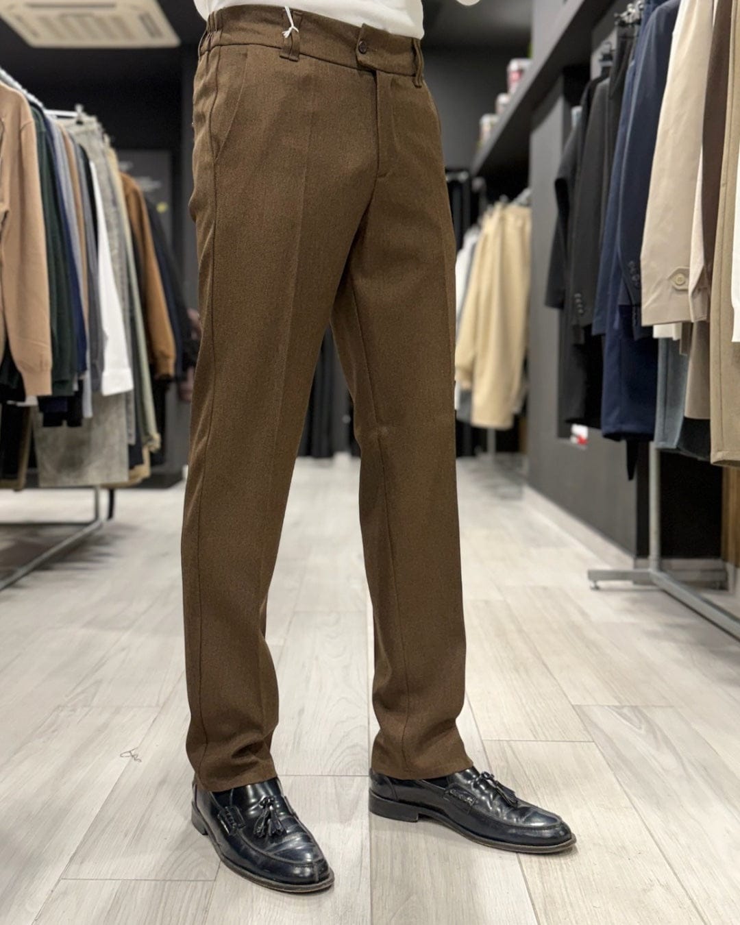Panta zero negativo marrone